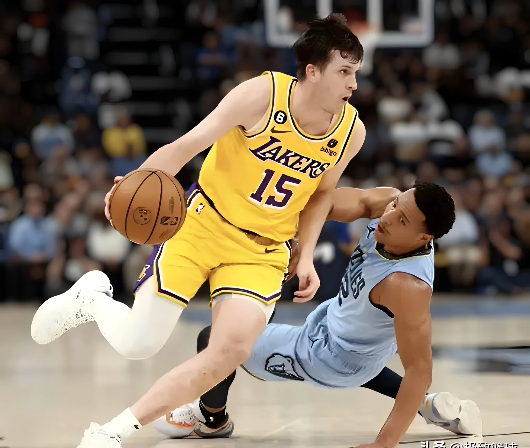 体育赛事-转折点洛杉矶湖人豪取连胜，NBA总决赛清晨攻防权衡，球迷炸锅，控场能力受关注-体育赛事